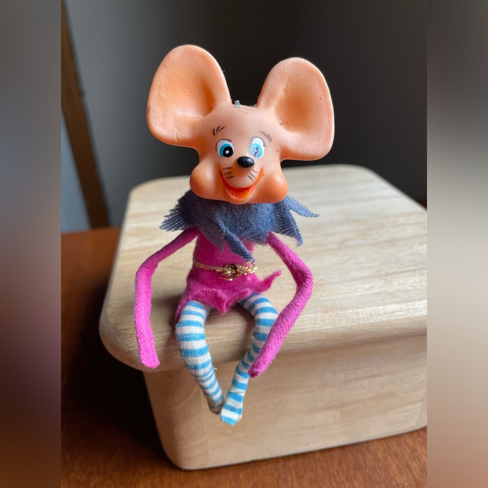 Vintage Happy Mouse Pixie Knee Hugger Christmas Decor w/ Felt and Rubber Face